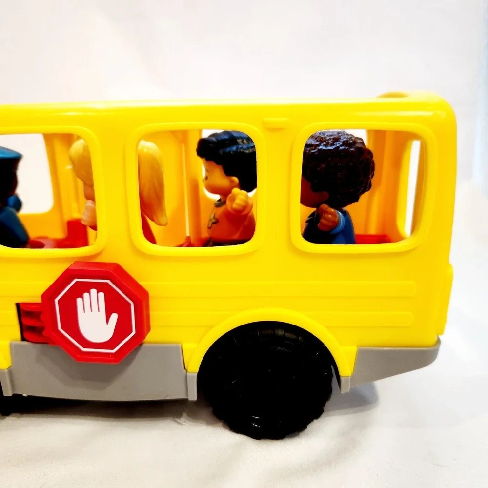 Fisher Price Little People School Bus with 4 Figures Lights Sounds Yellow Toy